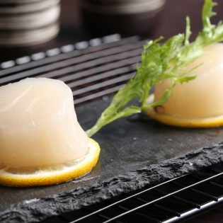 Scallops -- Noix de Saint-Jacques