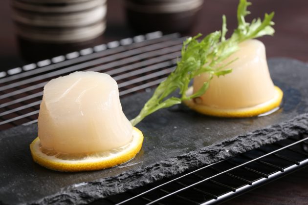 Scallops -- Noix de Saint-Jacques